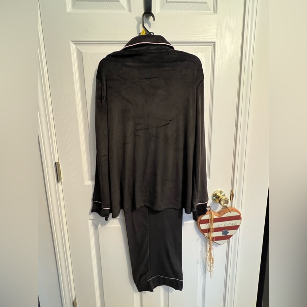 Pajama set nwt size large (12/14) black - Picture 5 of 12